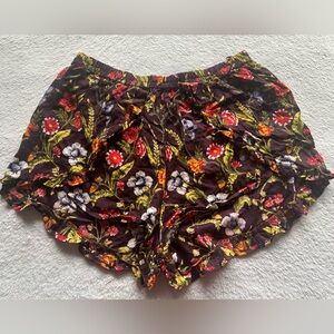Floral plum ruffled shorts